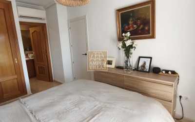 Lovely ground floor apartment with a large terrace.